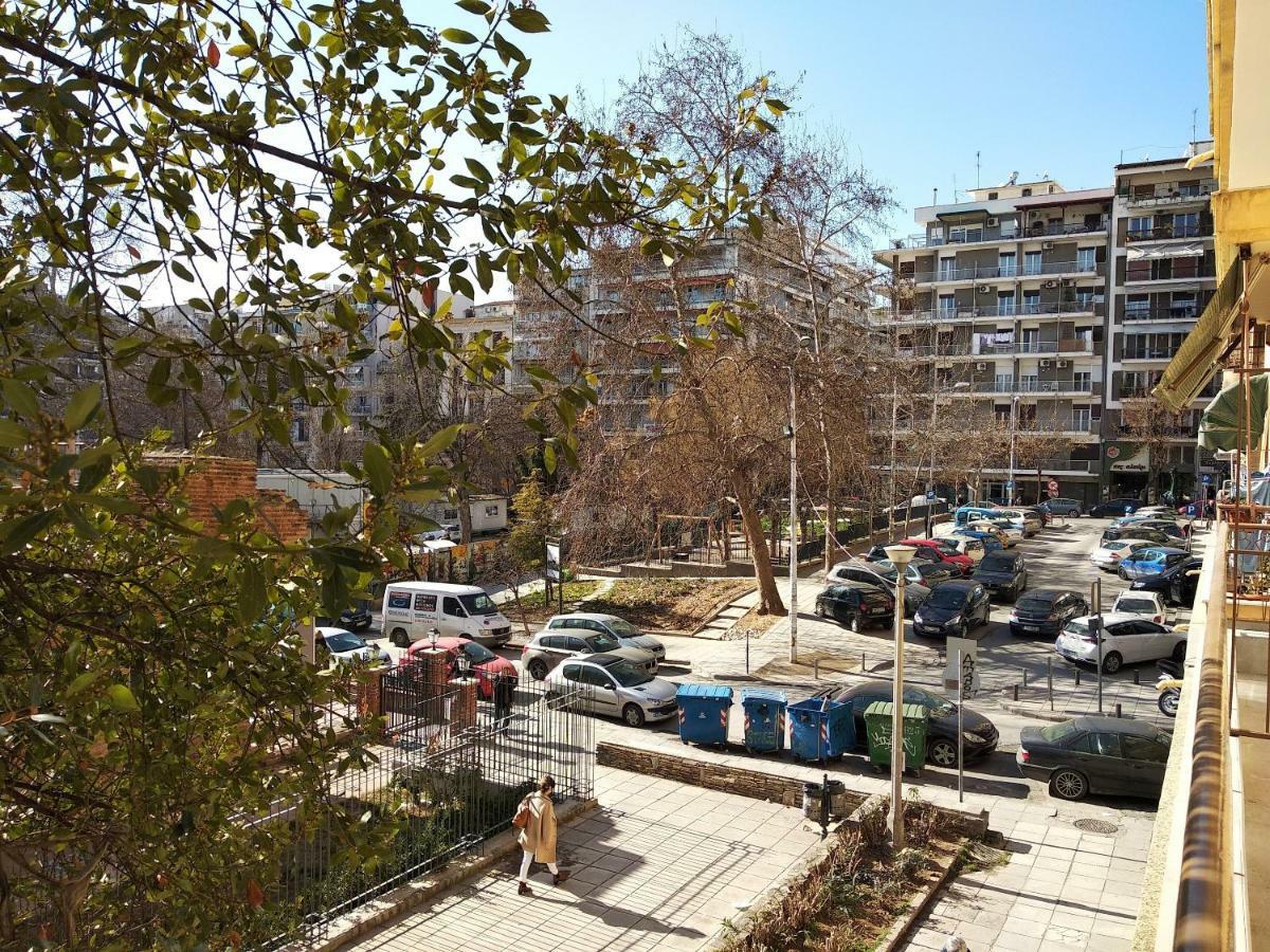 Metro Apartment Thessaloniki Exterior photo
